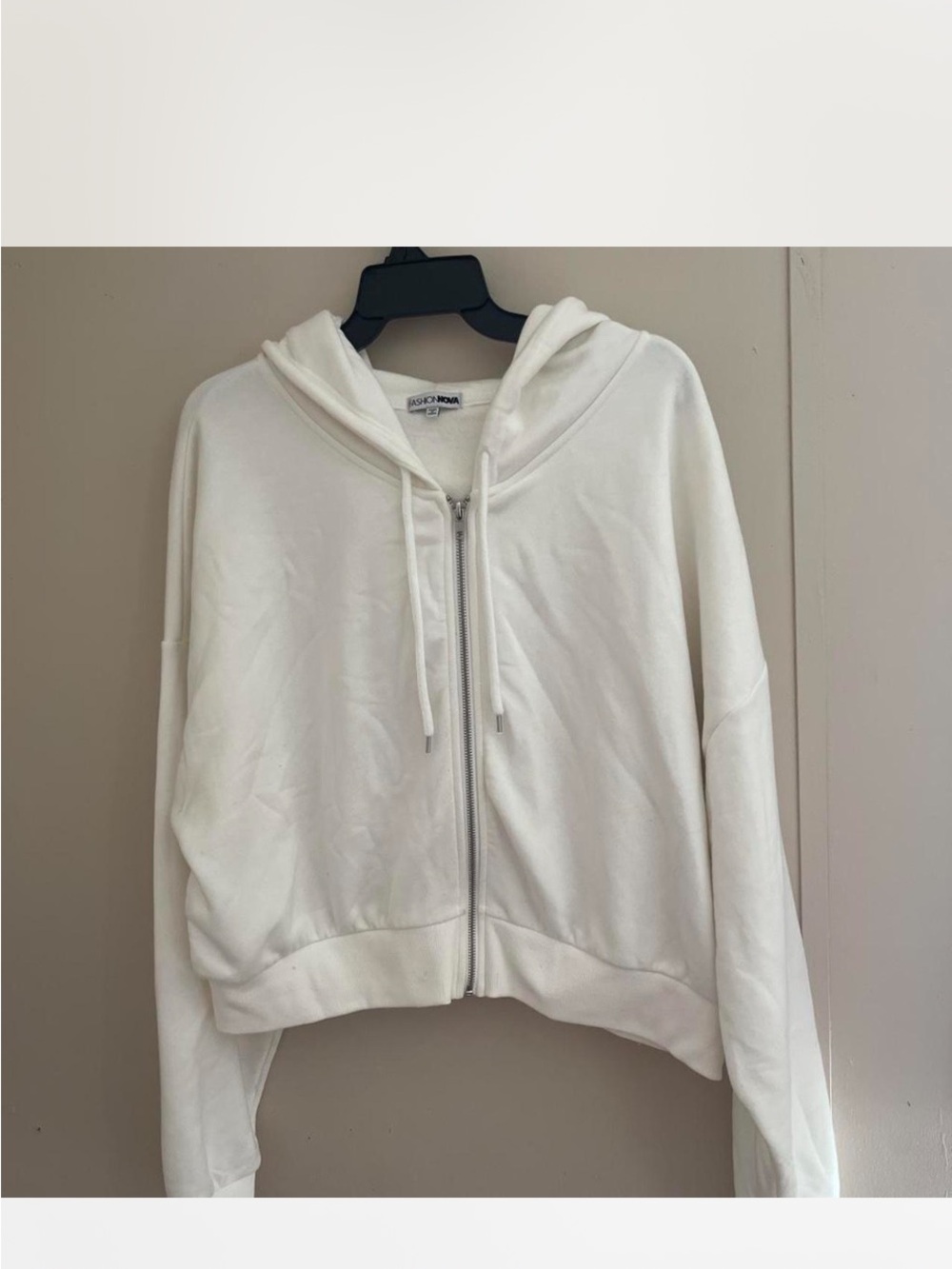 Fashion Nova White Cropped Zip-Up Hoodie